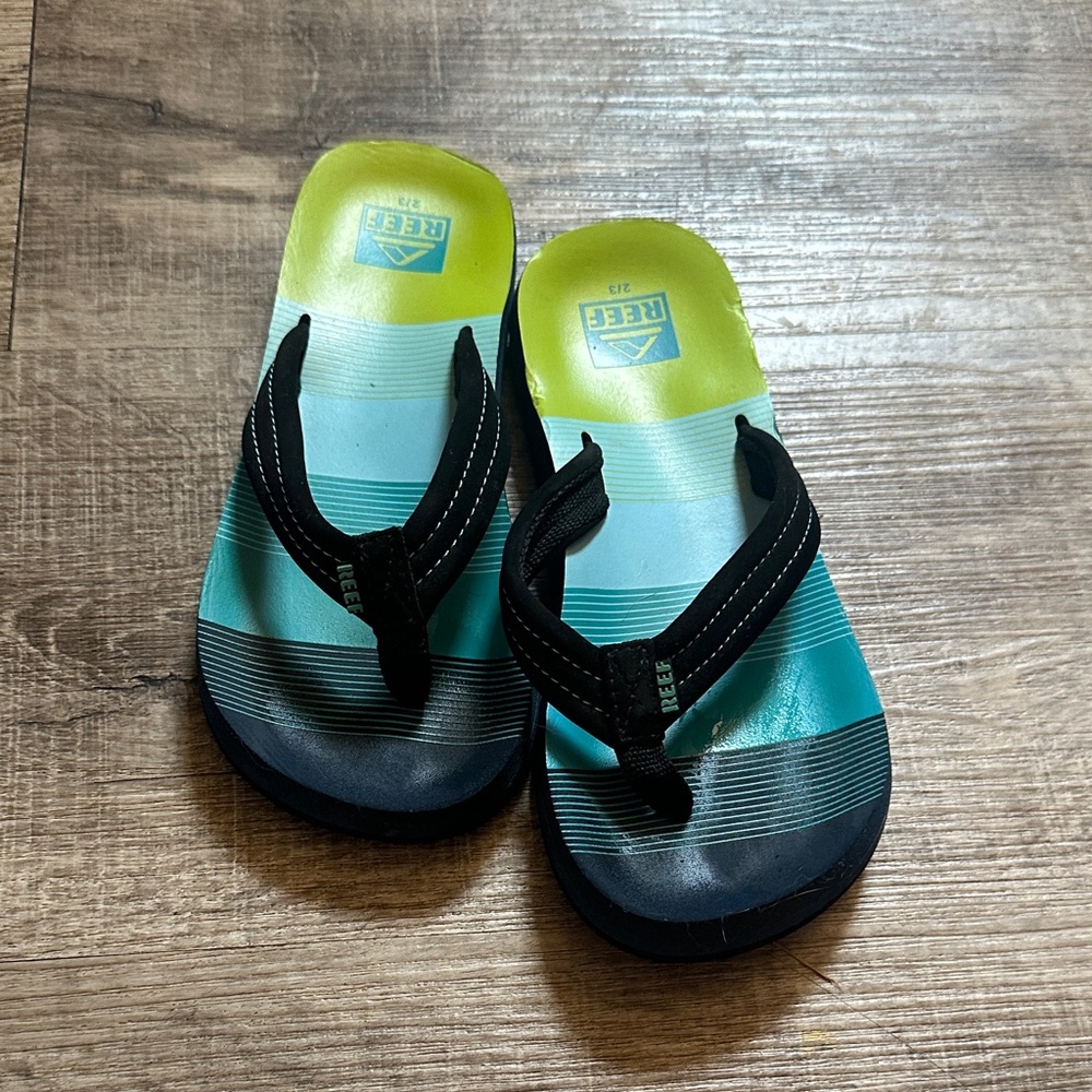 Reef Kids' Black and Teal Flip Flops